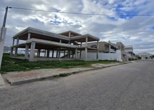 Vente: Villa à Finir-Khezama Ouest