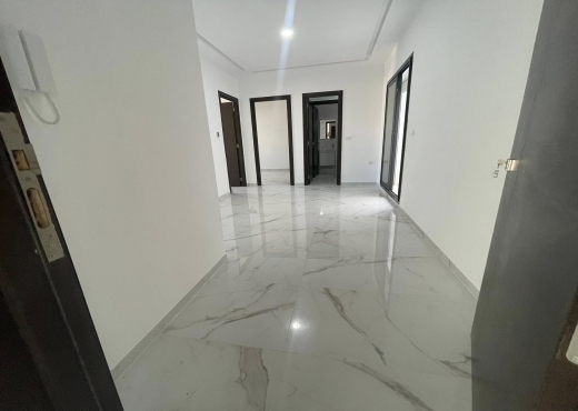 A Vendre Superbe bureau H+2 Ennasr