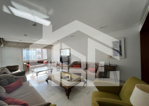 A vendre S+3  aux Jardins D'ennasr