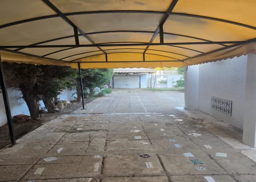 maison À Vendre à SOUSSE - Une Villa avec piscine à Kantaoui - Immobiliere.tn - Photo 9