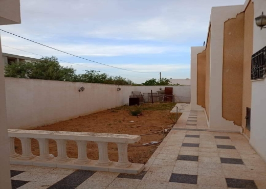 A Vendre Villa à Sfax