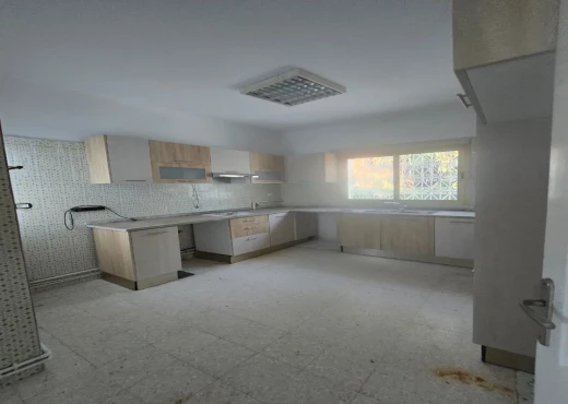 maison À Vendre à SOUSSE - Une Villa avec piscine à Kantaoui - Immobiliere.tn - Photo 4