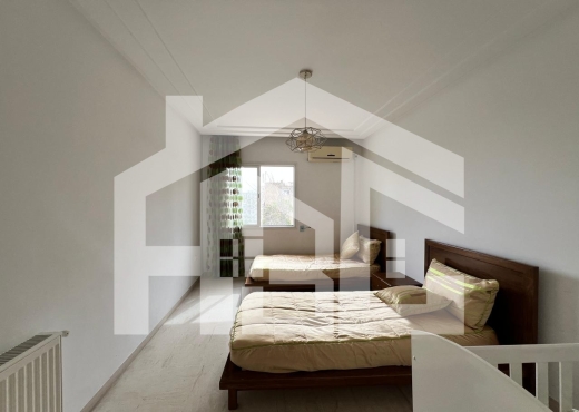 A vendre S+3 de 146 m² à Ennasr 1