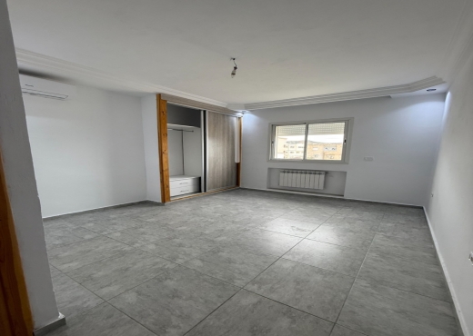 À louer étage de villa S+3 Ariana