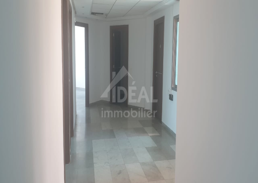AL Bureau 135m² au Lac1