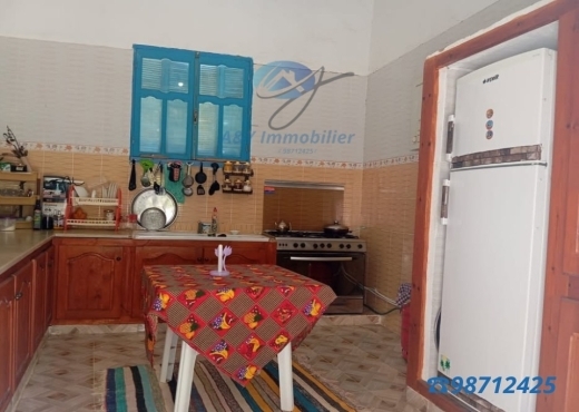 Maison spacieuse avec grand terrain 🌳🍋