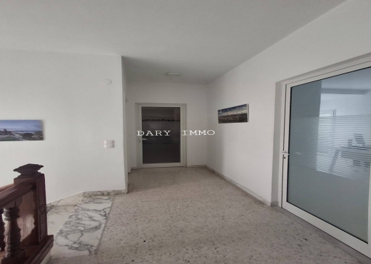 A Louer Villa Usage bureau Manar