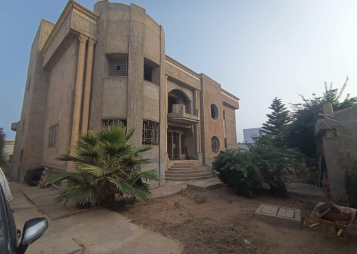 A Vendre villa encours La Soukra