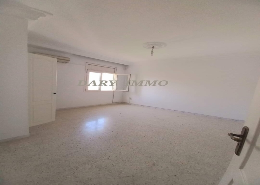 A Vendre Appartement S+3 La Soukra