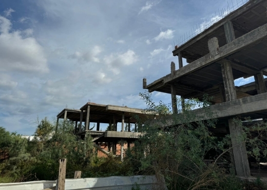 Super projet immobilier inachevé à choutrana 2