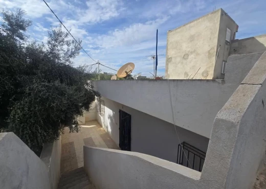 maison À Vendre à SOUSSE - 🏡 À VENDRE Maison à Chott Meriem - Immobiliere.tn - Photo 7