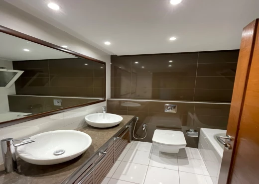 Appartement À Louer à TUNIS - Appartement S+3 à louer au Lac 2 - Immobiliere.tn