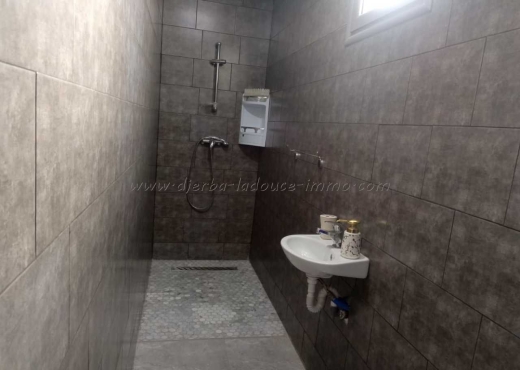 À LOUER À L’ANNÉE MAISON  A DJERBA