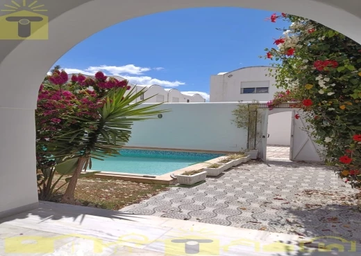 villa À Vendre à NABEUL - À vendre – Magnifique villa avec piscine à #Hammam - Immobiliere.tn - Photo 9