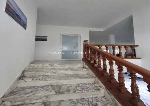 A Louer Villa Usage bureau Manar