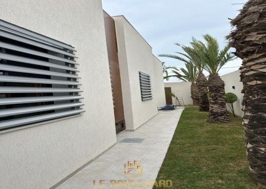 Villa S+3 Avec Piscine