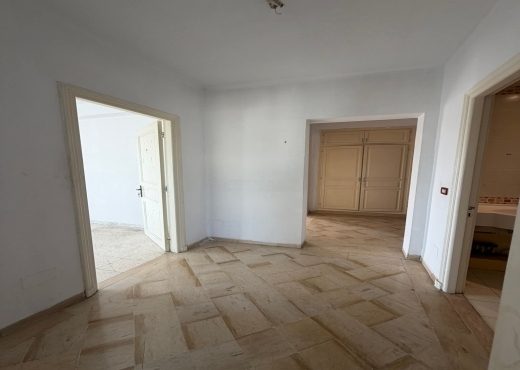 RIADH AL ANDALOUSE : APPARTEMENT S+2 À VENDRE