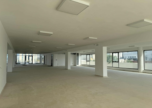 immeuble neuf 3800 m² au lac 3kram