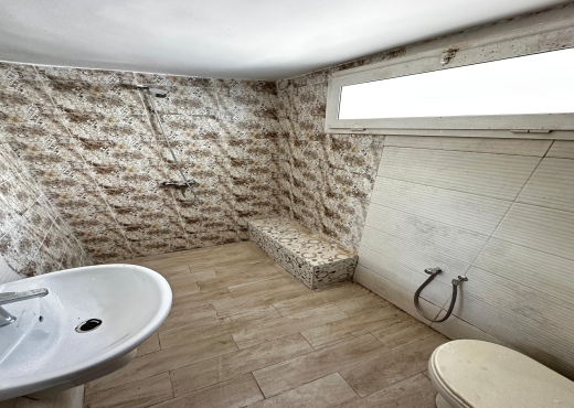 À vendre  Villa sur deux niveaux