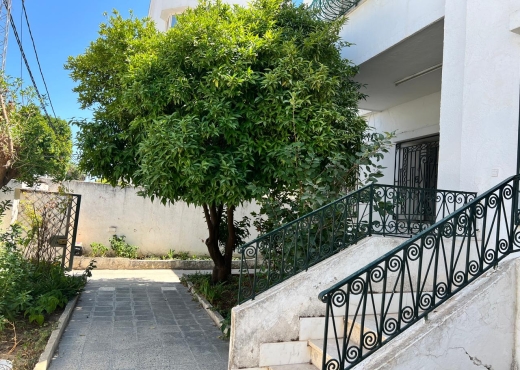 A vendre villa de 368 m²