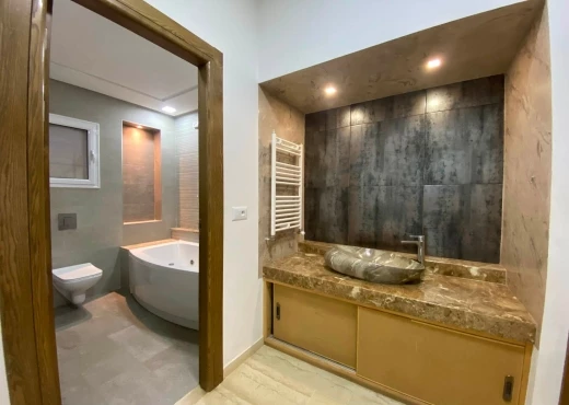 villa À Vendre à SFAX - ❌Vente Villa  ♦️Route bouzayen côté Afh - Immobiliere.tn - Photo 8