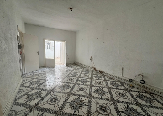 A vendre RDC de villa de 217 m²