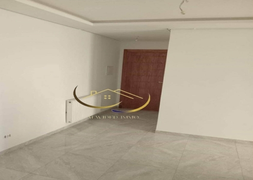 A VENDRE UN APPARTEMENT S+1 A CITE WAHAT