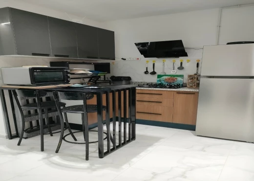 Appartement À Vendre à SOUSSE - Studio Haut Standing, Pieds dans L'eau En Vente à Soviva, Chott Mariem - Immobiliere.tn - Photo 2