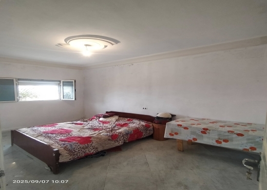 a ventre une maison a el haouaria