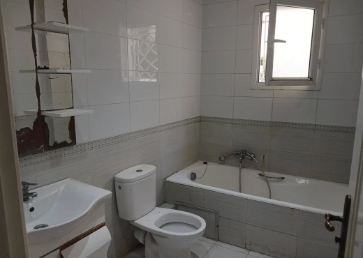 Appartement À Vendre à TUNIS - À VENDRE : S+3 cité Elwahat Laaouina - Immobiliere.tn - Photo 3