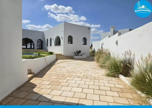Villa Land
