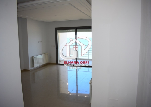 à vendre appartement s+3 pied dans