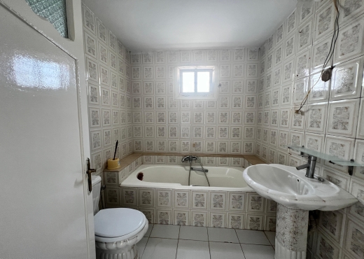 A vendre RDC de villa de 217 m²