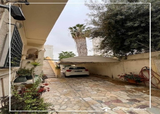à vendre une belle villa