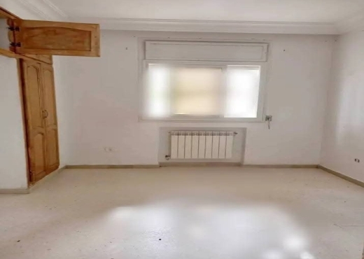 📍 JARDINS D’EL MENZAH 2 : REZ-DE-CHAUSSÉE DE VILL