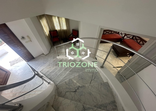 A Vendre Villa a Jardins l'Aouina