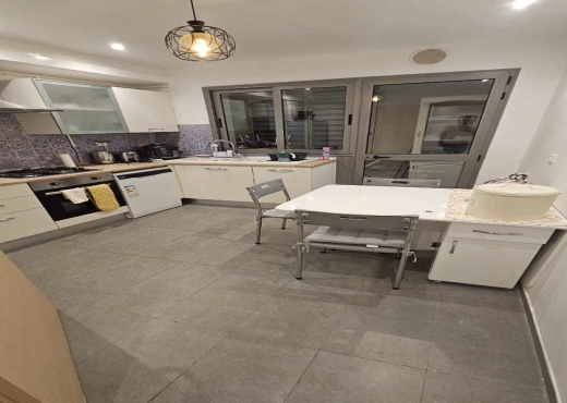 Appartement S+3  à La soukra