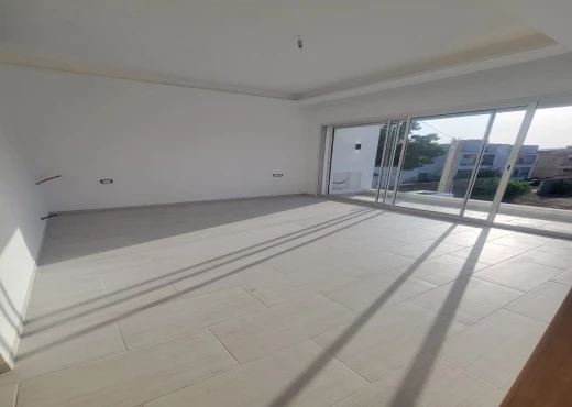 villa À Vendre à BIZERTE - À VENDRE – Villa Triplex Haut Standing S+3 - Immobiliere.tn - Photo 3