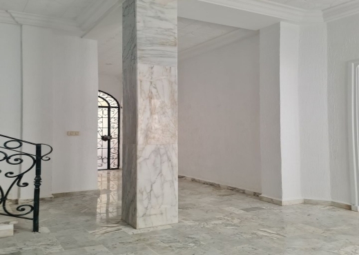 a vendre une maison à Rades el Mra