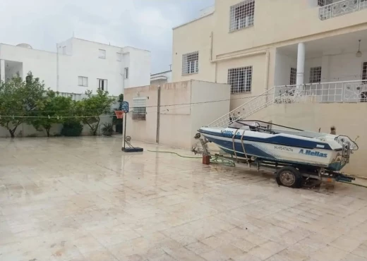 Appartement À Vendre à SOUSSE - A vendre villa 850m2 à chat Mariem - Immobiliere.tn