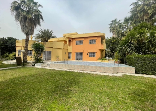 A VENDRE  Villa de prestige Soukra