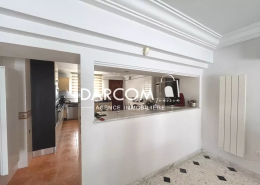 à vendre villa à Cité les pins