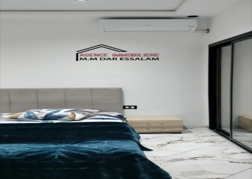 maison indépendante avec un garage