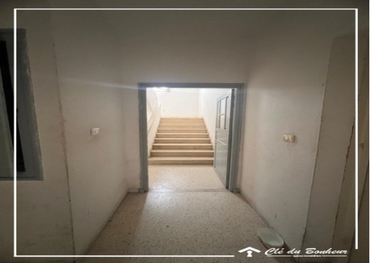 appartement s3 à  cité saha