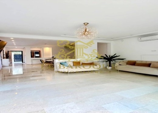 À Vendre Villa Neuve S+4 avec Piscine Gammarth