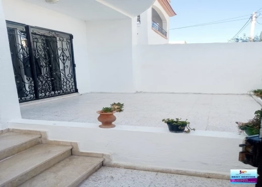 villa À Vendre à BIZERTE - 🏡 À Vendre – Villa S+4 à Cité Saha, Bizerte - Immobiliere.tn - Photo 3