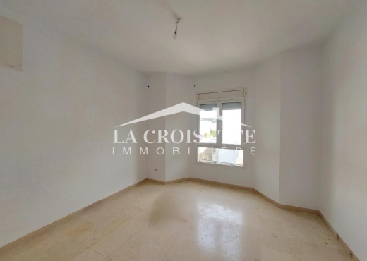 Duplex S+4 avec jardin à La Marsa