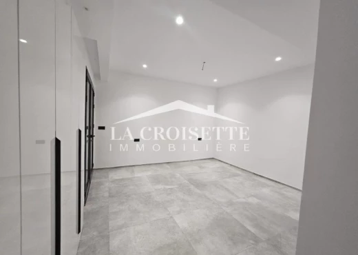 villa À Louer à TUNIS - Triplex s5 avec piscine à Gammarth - Immobiliere.tn - Photo 7