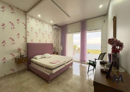 À Vendre Villa Luxueuse