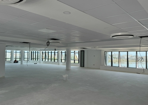 Immeuble neuf 2150 m² ths au lac 3 kram